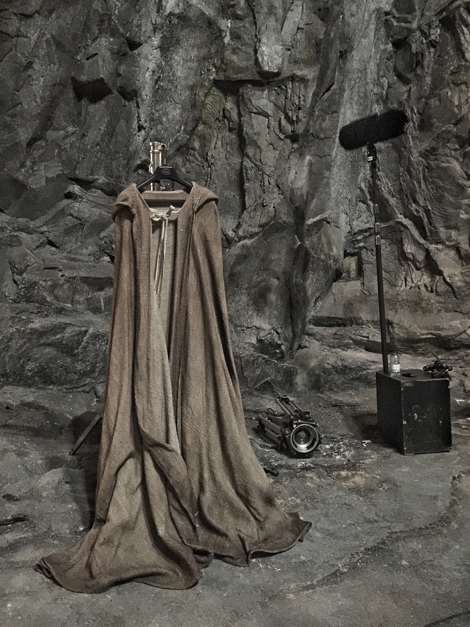 Новое фото отмечает завершение съемок восьмого эпизода Star Wars - Изображение 1 Новое фото отмечает завершение съемок восьмого эпизода Star Wars - Изображение 1