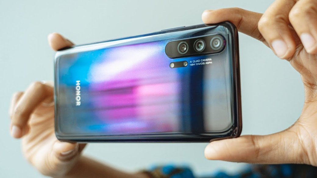 Huawei отложила продажи флагмана Honor 20 Pro на неизвестный срок